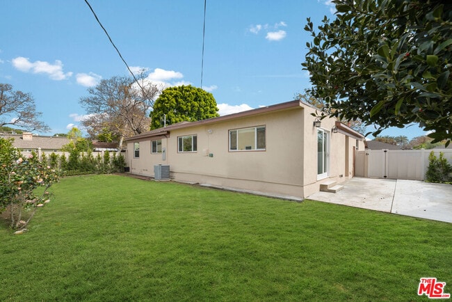 Building Photo - 3101 Purdue Ave