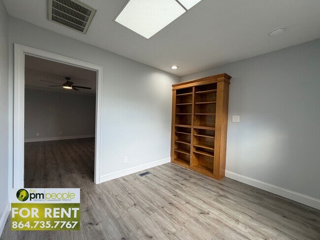 Building Photo - 134 Bennetts Bridge Rd