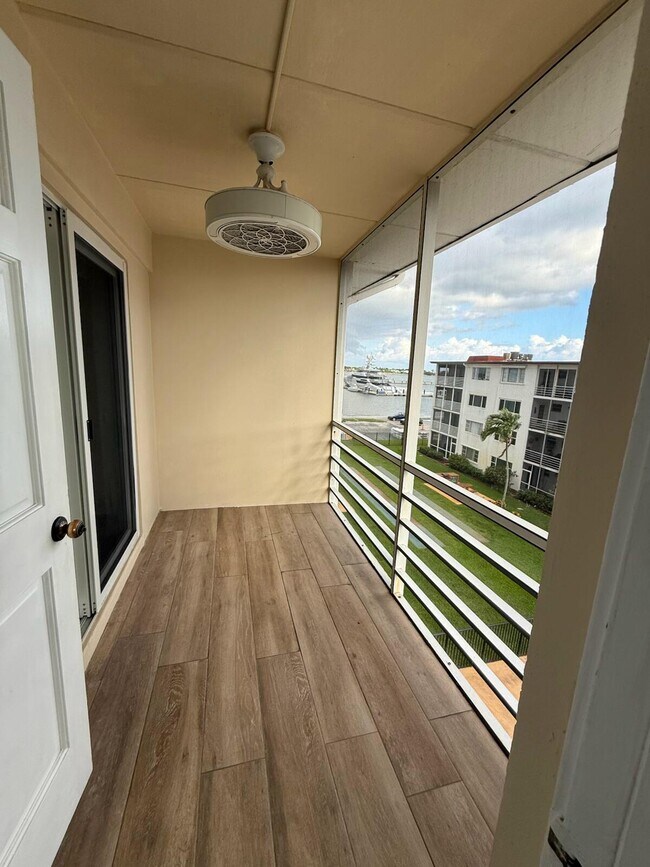 Building Photo - 4500 N Flagler Dr