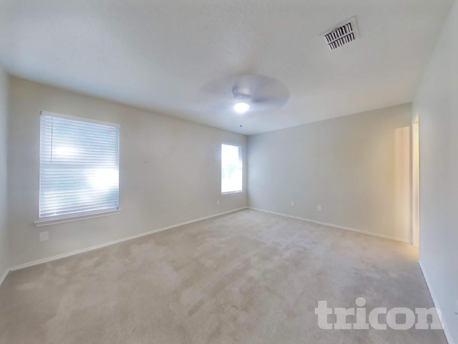 Building Photo - 2636 Peach Dr