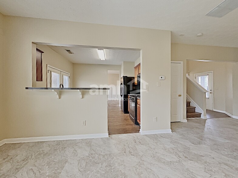 Building Photo - 1706 Chinaberry Ct