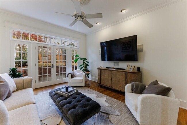 Building Photo - 654 Cresthill Ave NE