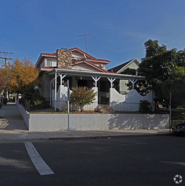 Building Photo - 608 Toledo St