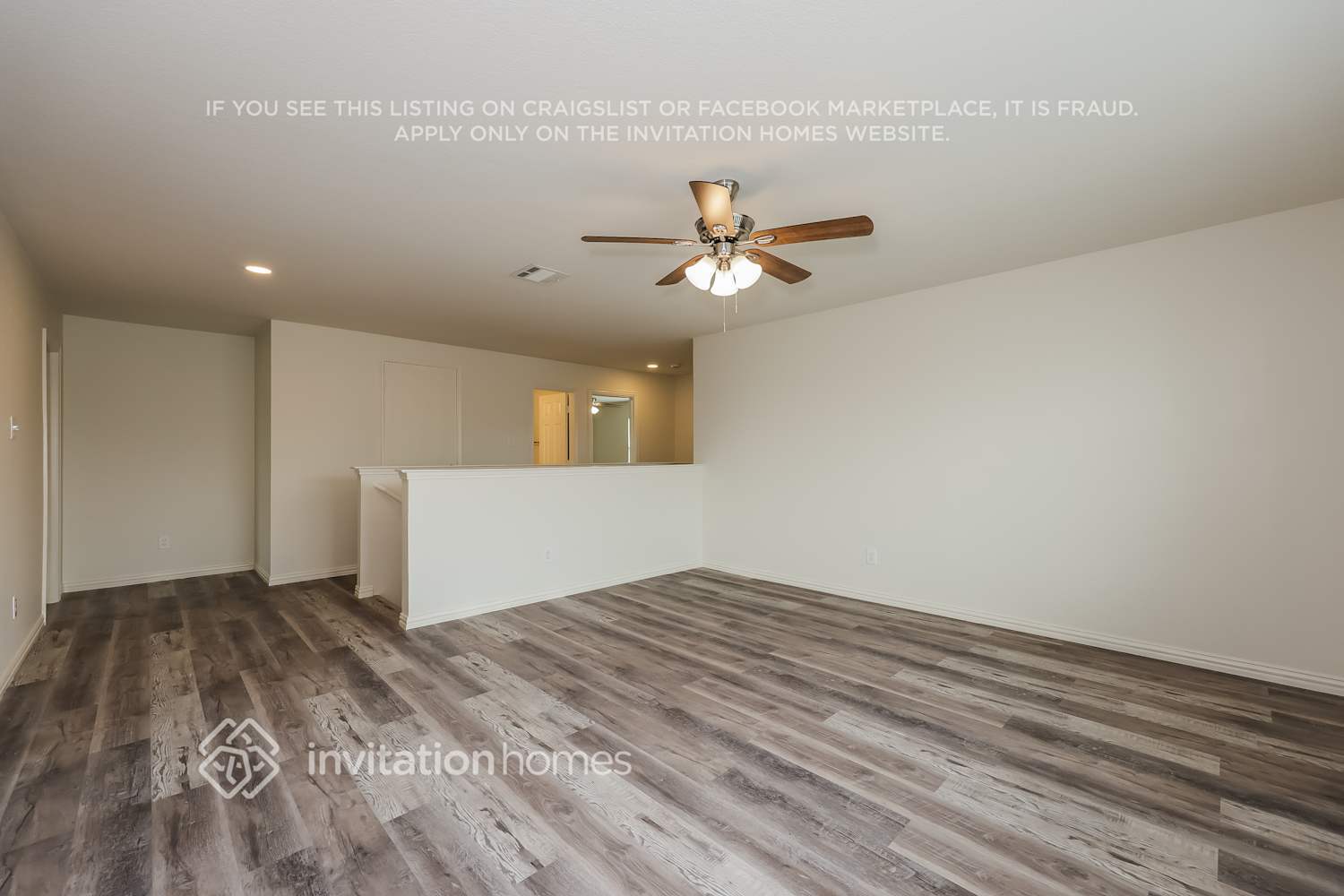 Building Photo - 215 Equestrian Dr