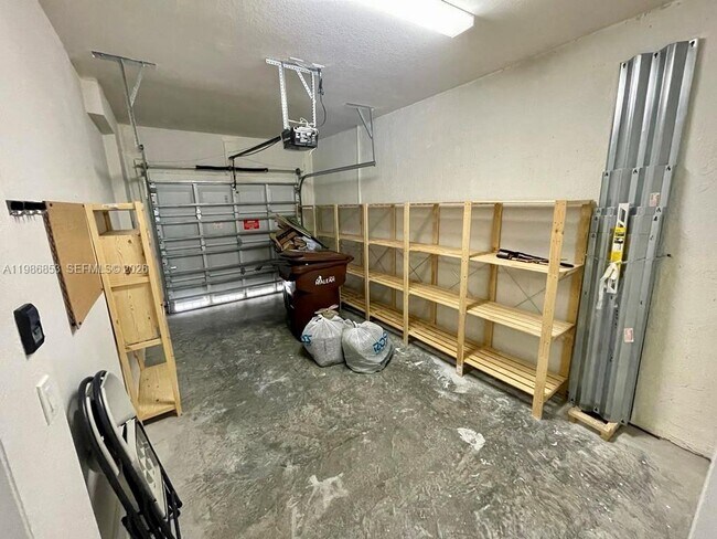 Building Photo - 9370 W 34th Ct