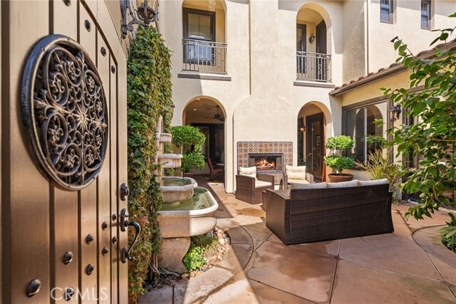 Building Photo - 15 Calle Angelitos