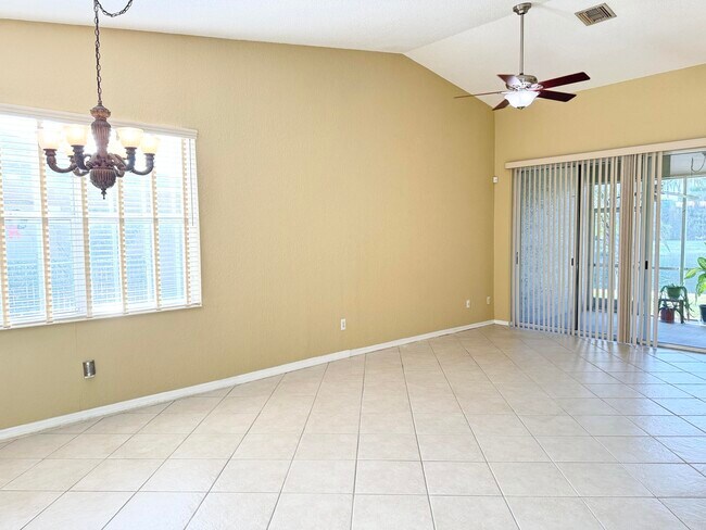 Building Photo - 8654 Lineyard Cay