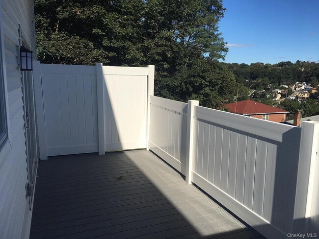 Building Photo - 62 Gibson Pl