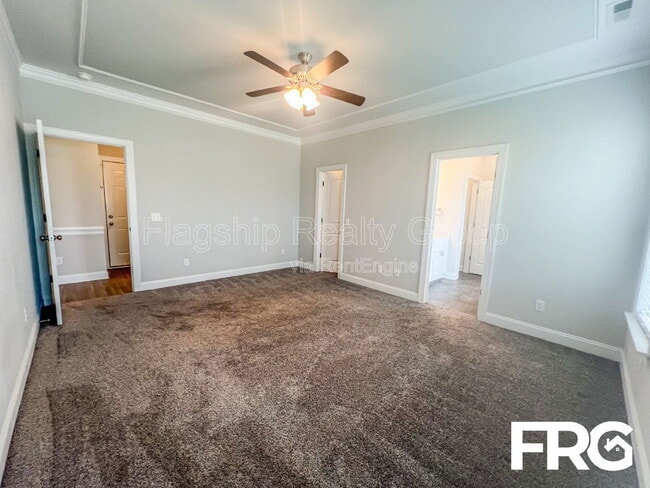 Building Photo - 313 N Landing Dr