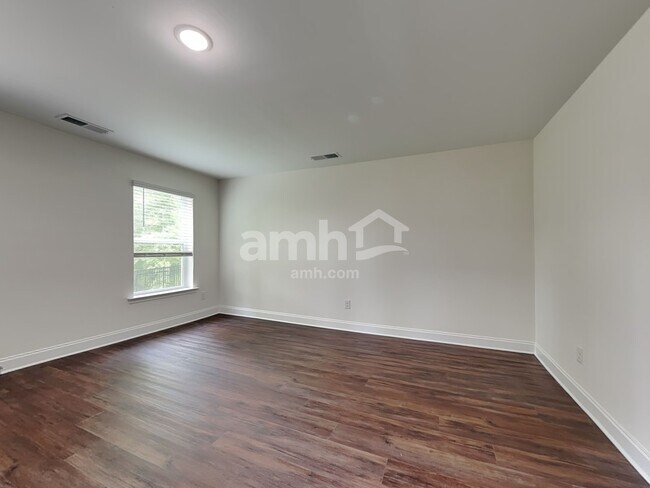 Building Photo - 14026 Belle Mont Dr