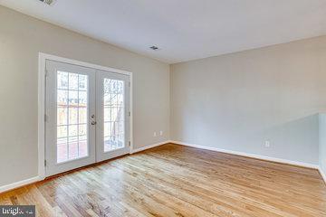Building Photo - 418 W Glebe Rd