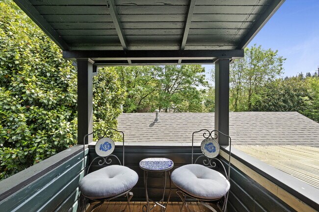 Building Photo - Beautifully Restored 3-Bedroom Home in Historic Section of Oregon City