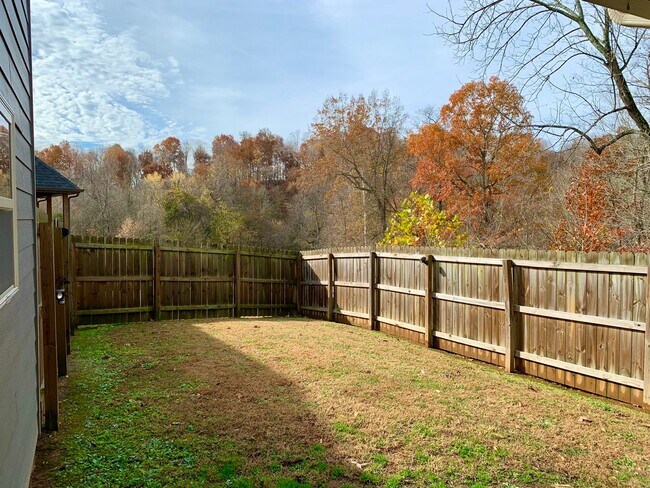 Building Photo - 117 Blue Hole Rd