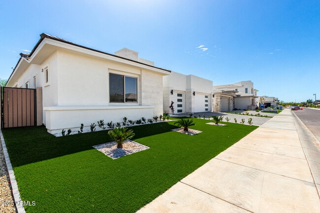 Building Photo - 12469 N 93rd Way