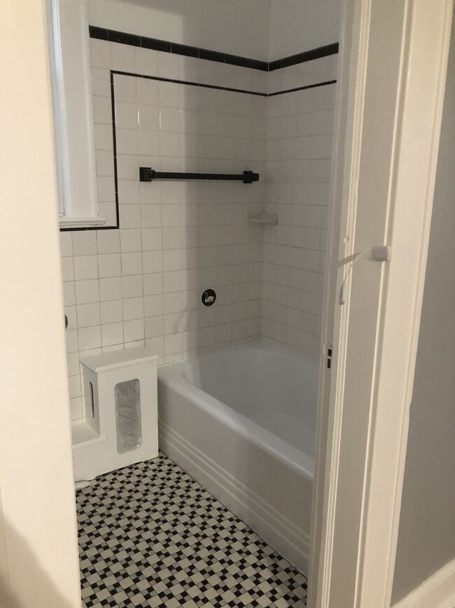 1st floor full bathroom - 215 Walnut St