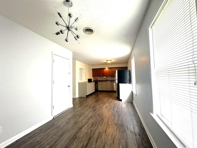 Building Photo - 3241 Glacier Dr