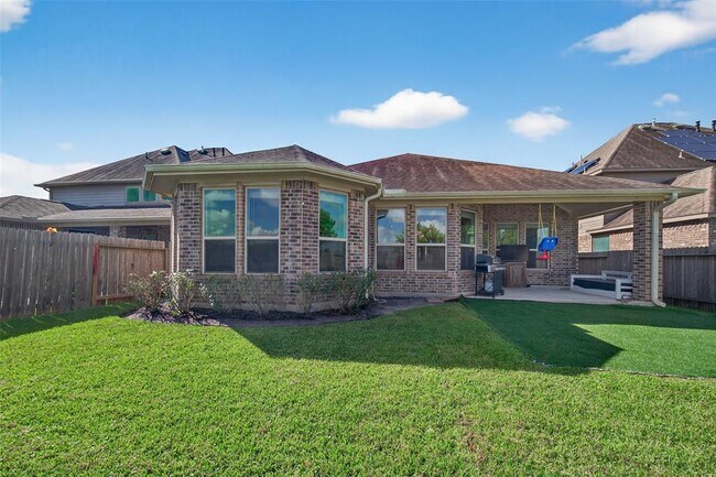 Building Photo - 4821 La Piedra Ln