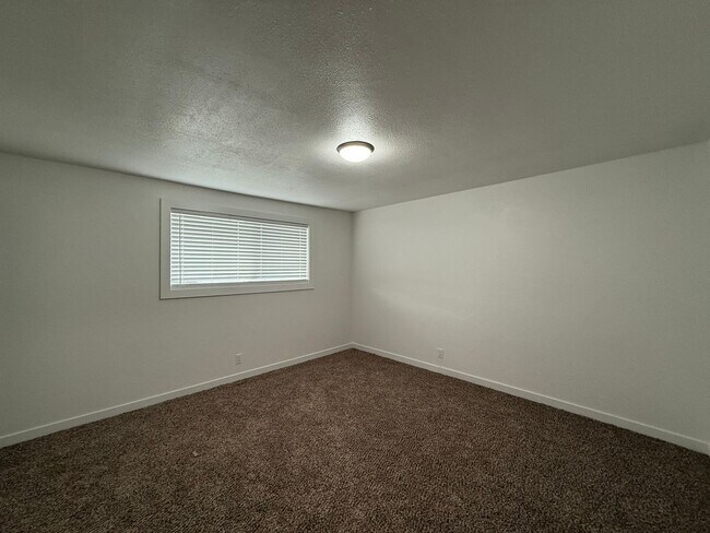 Building Photo - 4012so