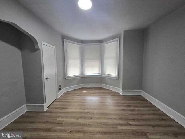 Building Photo - 4528 N 16th St