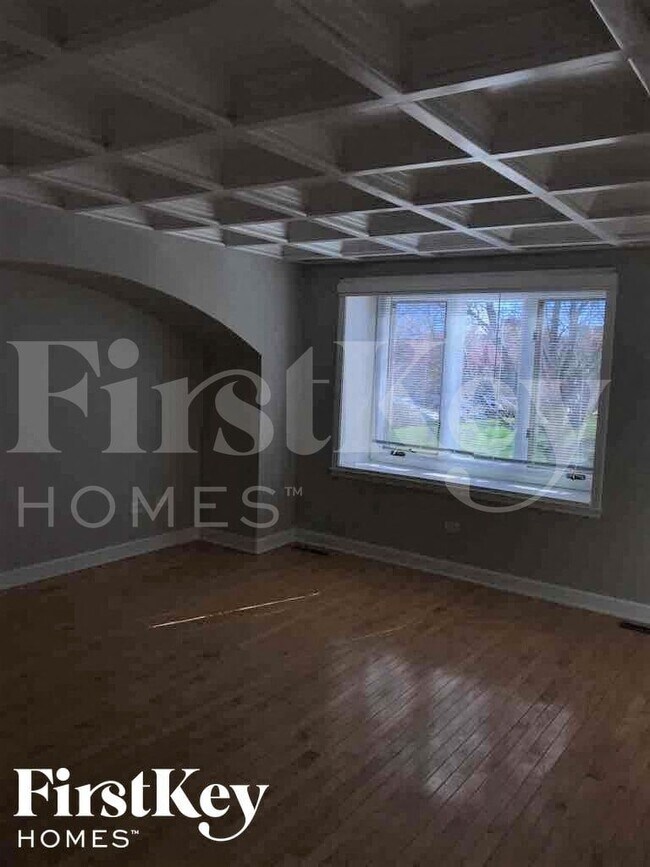 Building Photo - 100 S Dilger Ave