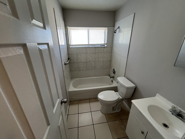 Building Photo - 3525 Avenue J