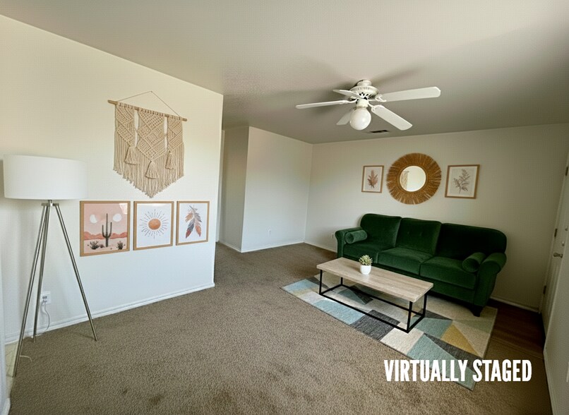 Building Photo - 1801 Cedarhill Dr