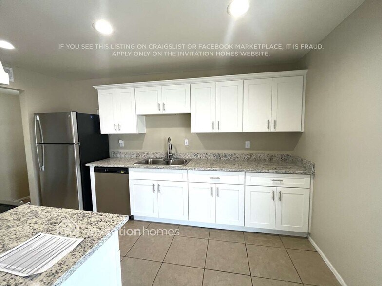 Building Photo - 8223 W Hazelwood St