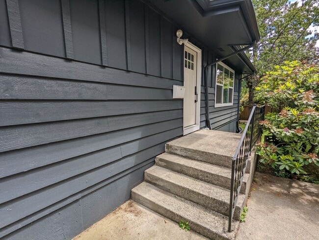 Building Photo - 4bd/2ba House in Fircrest