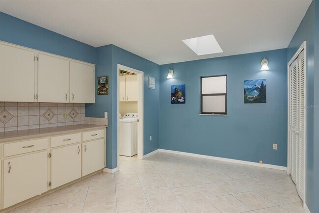 Building Photo - 6340 Garland Ct