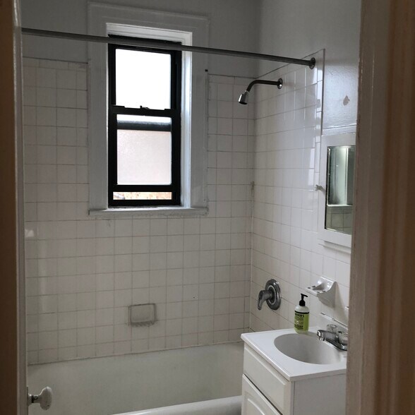 Building Photo - 21-43 29th St