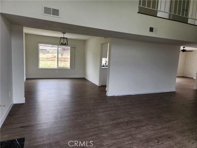 Building Photo - 2341 Del Mar Rd
