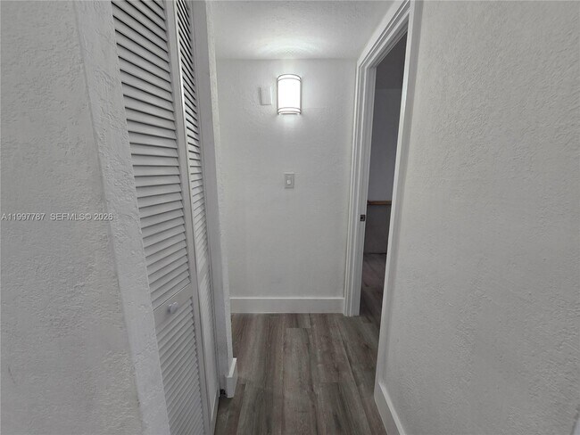 Building Photo - 4550 NW 9th St