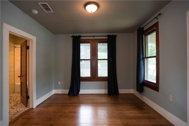 Building Photo - 1214 W 8th St