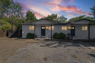 Building Photo - 1304 Falcon Cv