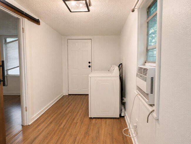 Building Photo - 118 County Rd 1816