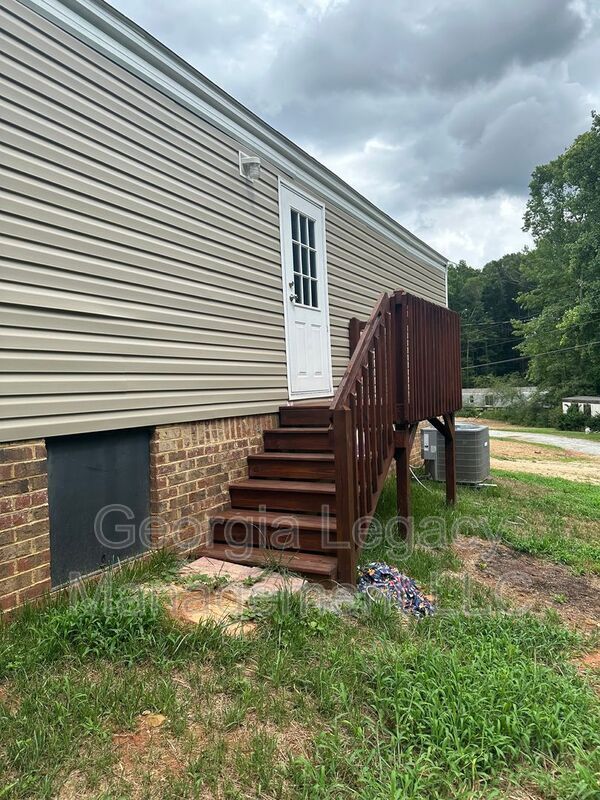 Building Photo - 56 Shady Cir