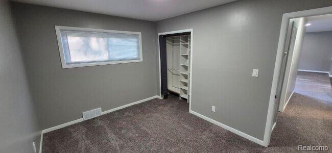 Building Photo - 6253 Cramlane Dr