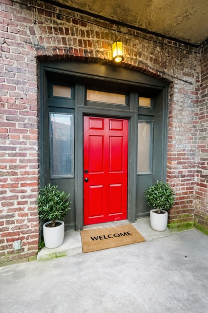 Building Photo - 209 W Fifth Ave