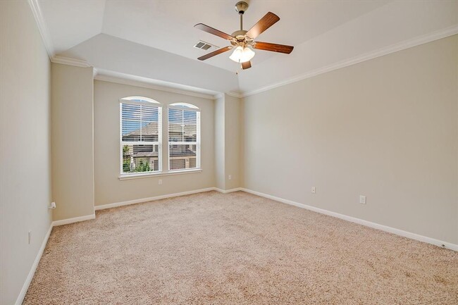 Building Photo - 13400 Briarwick Dr