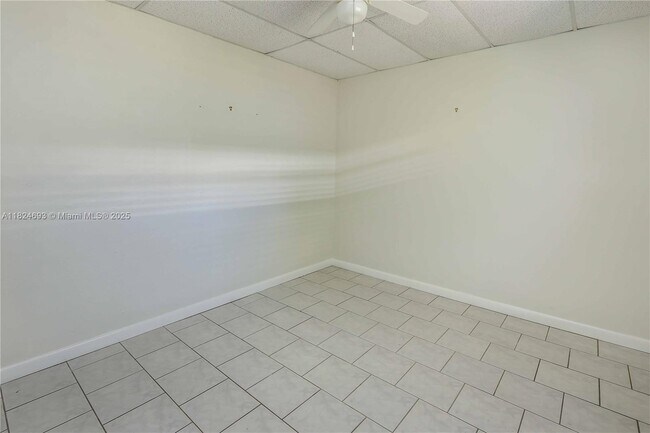 Building Photo - 1415 Rodman St