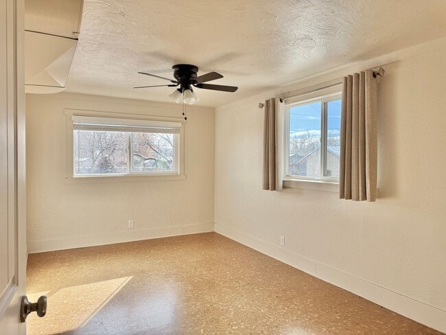 Building Photo - 729-731 W 100 S