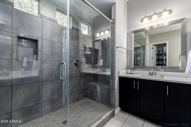 Building Photo - 20399 E Mockingbird Dr