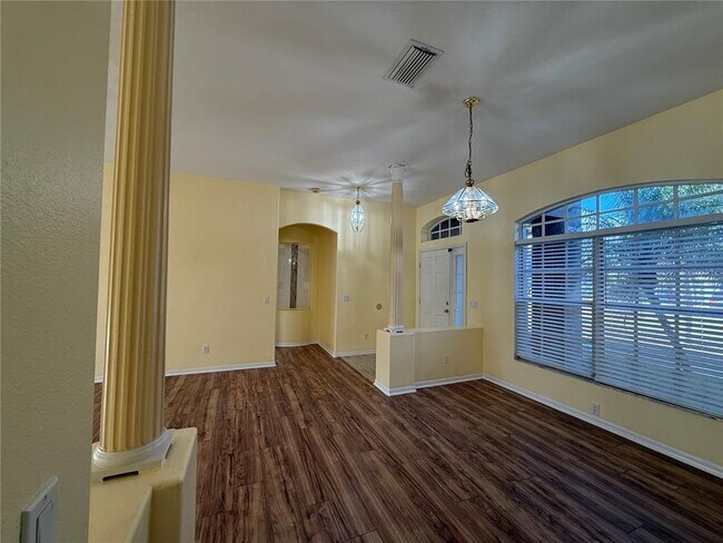 Building Photo - 12032 Timberhill Dr