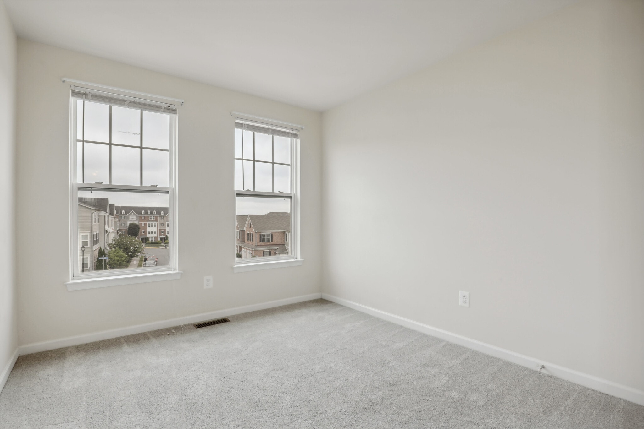 Building Photo - 25485 Feltre Ter
