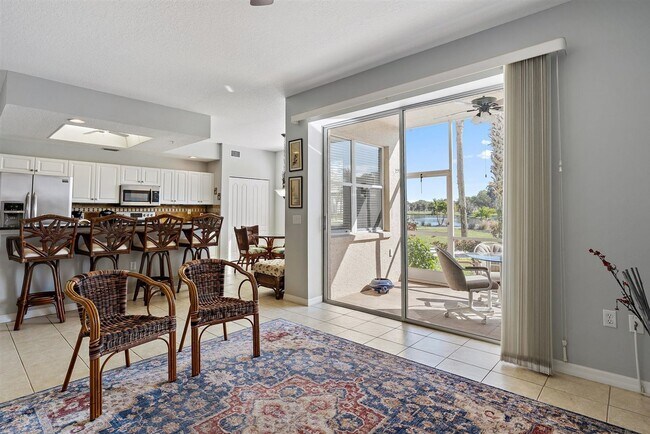 Building Photo - 2BR/2BA Lake View Condo in Heritage Oaks Golf & Country Club
