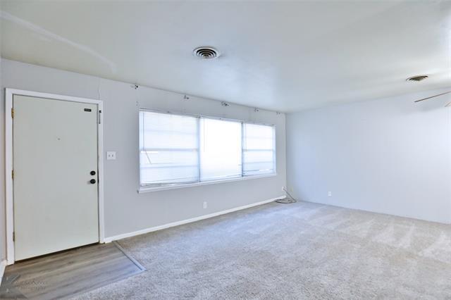 Building Photo - 1443 Beechwood Ln