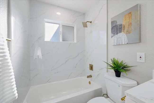 Building Photo - 4564 San Juan Ave