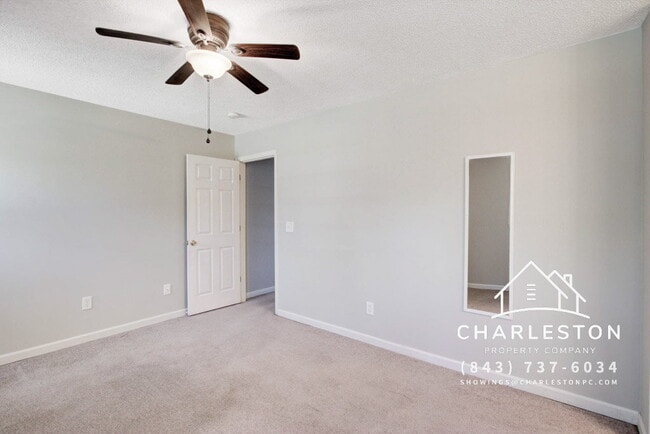 Building Photo - 1860 Piper Dr