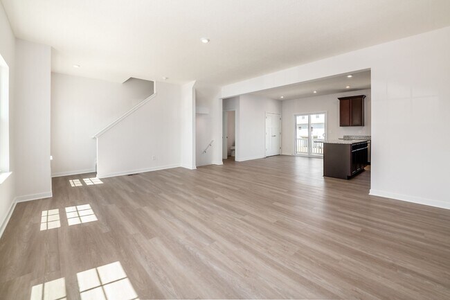 Building Photo - 122 Red Willow Dr