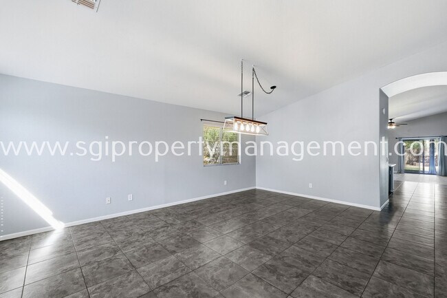 Building Photo - 12148 W Electra Ln